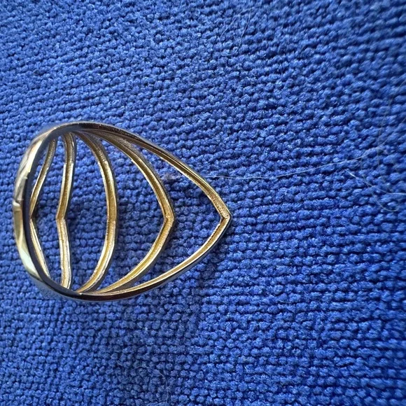 14k Gold Geometric Ring - Picture 3 of 10